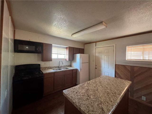 426 Golconda Avenue, Kingman, AZ 86401