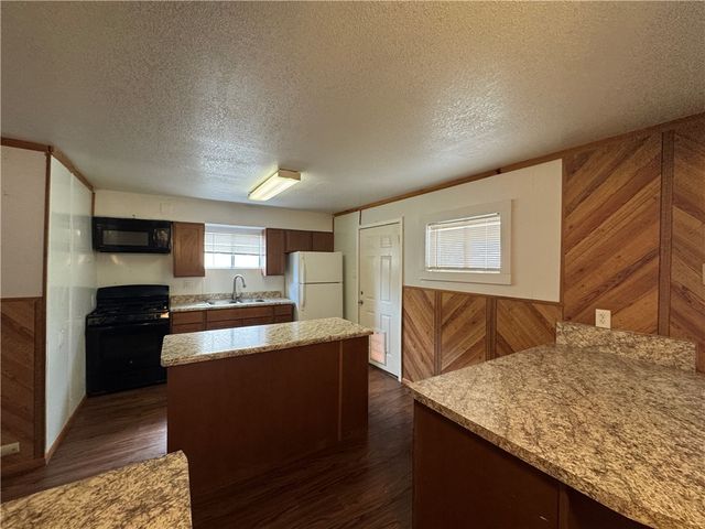 426 Golconda Avenue, Kingman, AZ 86401