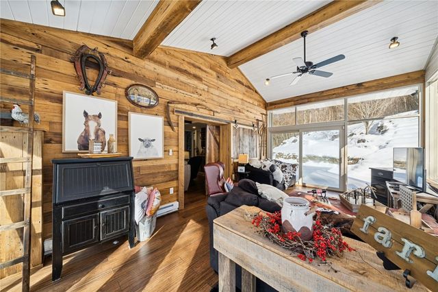 500 Shrader Hollow Road, Hempfield Twp, PA 15672