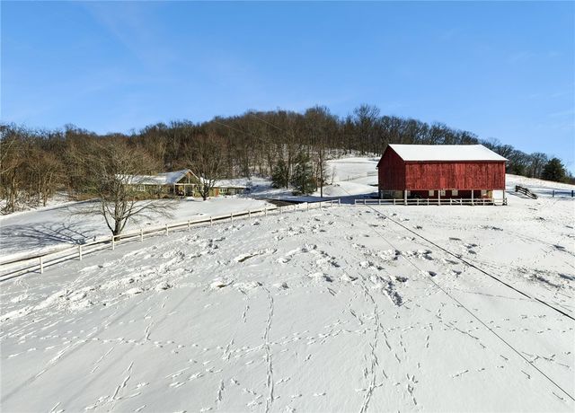 500 Shrader Hollow Road, Hempfield Twp, PA 15672