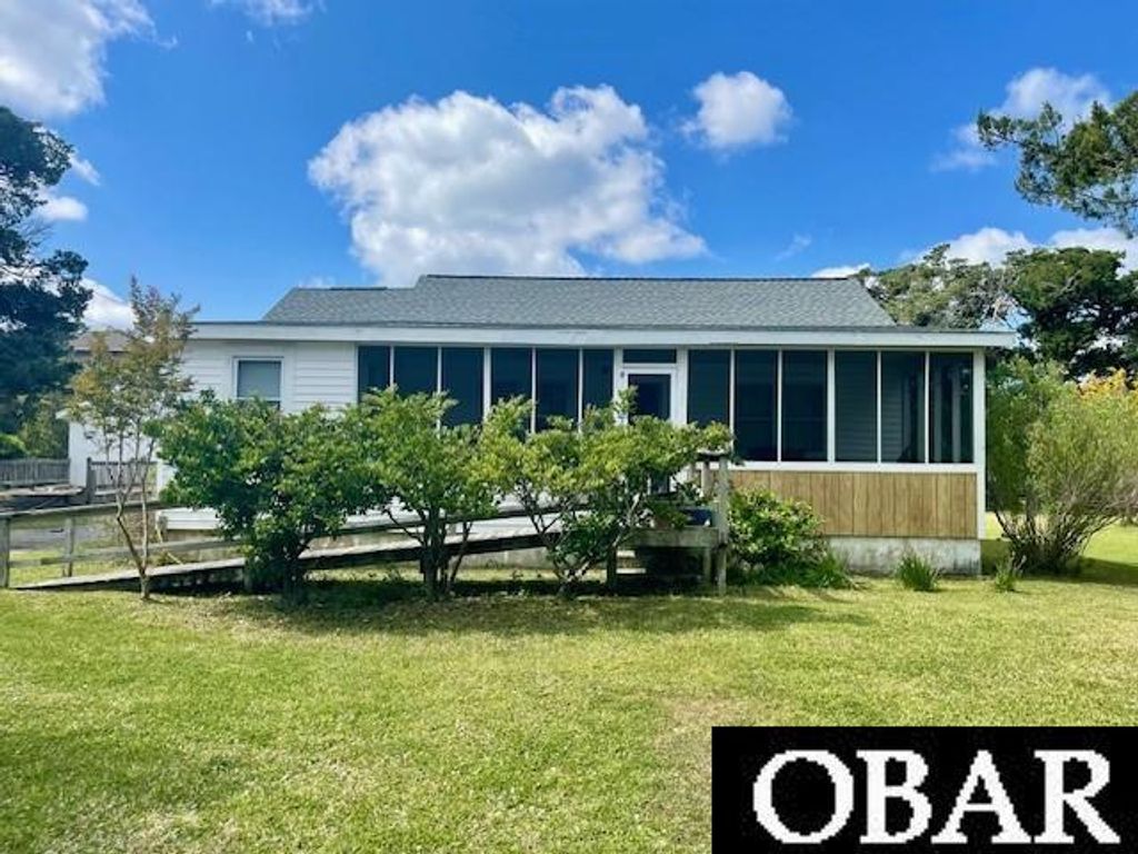 Image 1 of property listing at 690 Irvin Garrish Highway Lot# 2A, Ocracoke, NC 27960