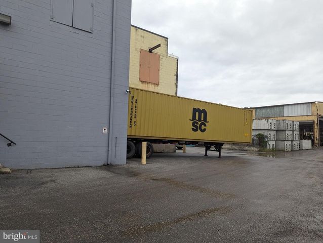 65 E E BRIDGE ST, Spring City, PA 19475