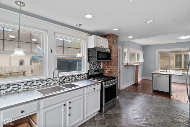925 W 7th Street, Anderson, IN 46016