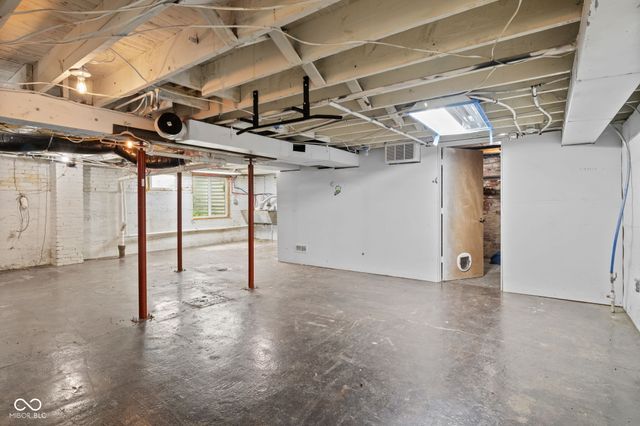 925 W 7th Street, Anderson, IN 46016