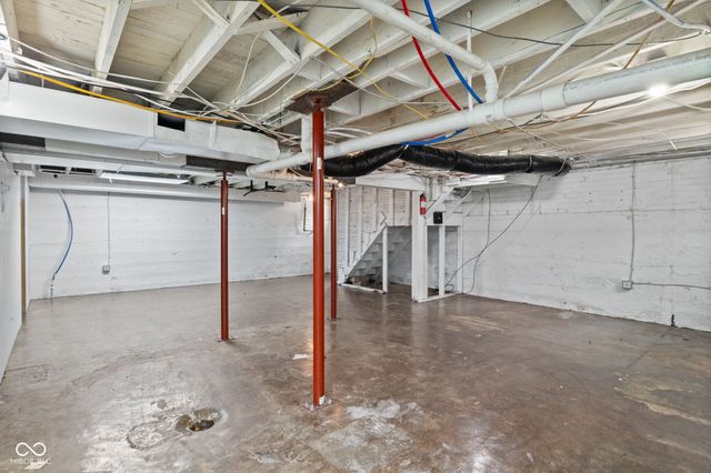 925 W 7th Street, Anderson, IN 46016