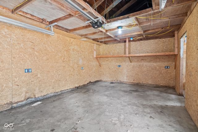 925 W 7th Street, Anderson, IN 46016