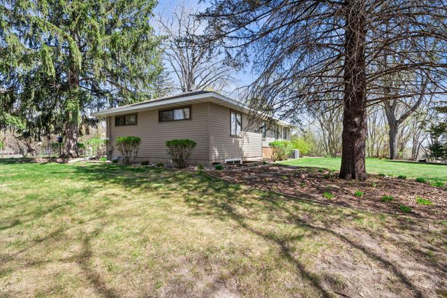 2998 Burnside Avenue, Eagan, MN 55121