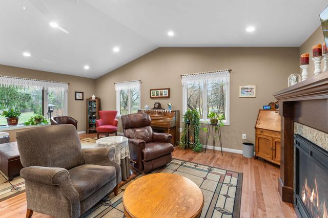 2998 Burnside Avenue, Eagan, MN 55121