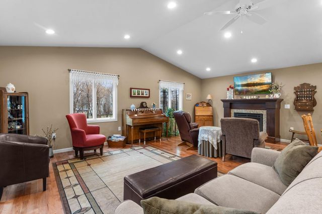 2998 Burnside Avenue, Eagan, MN 55121