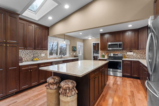 2998 Burnside Avenue, Eagan, MN 55121