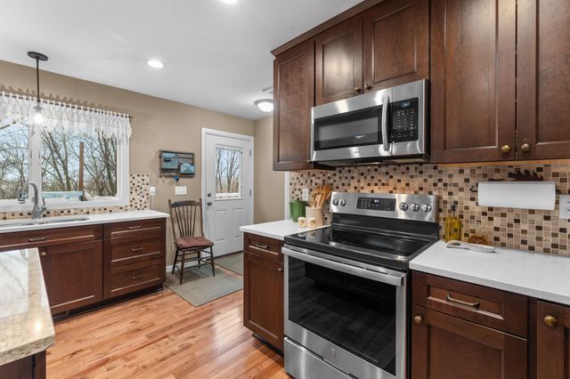 2998 Burnside Avenue, Eagan, MN 55121