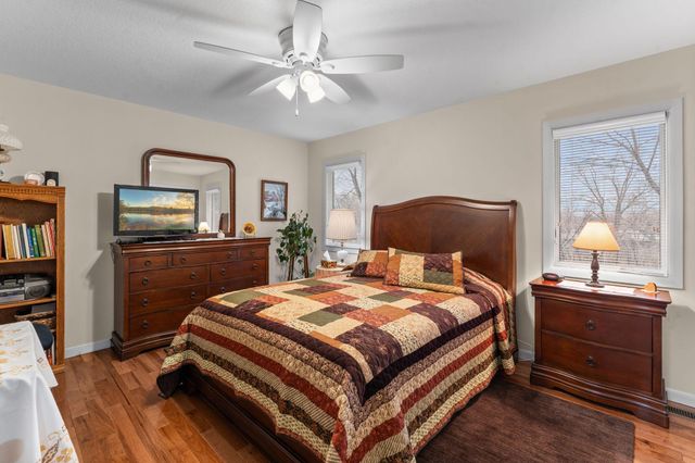 2998 Burnside Avenue, Eagan, MN 55121