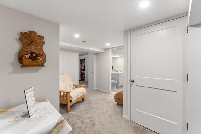 2998 Burnside Avenue, Eagan, MN 55121