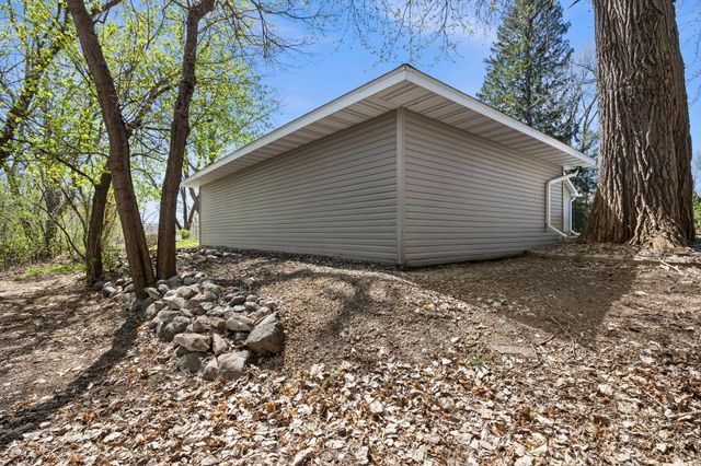 2998 Burnside Avenue, Eagan, MN 55121