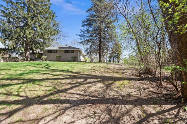 2998 Burnside Avenue, Eagan, MN 55121