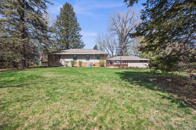 2998 Burnside Avenue, Eagan, MN 55121