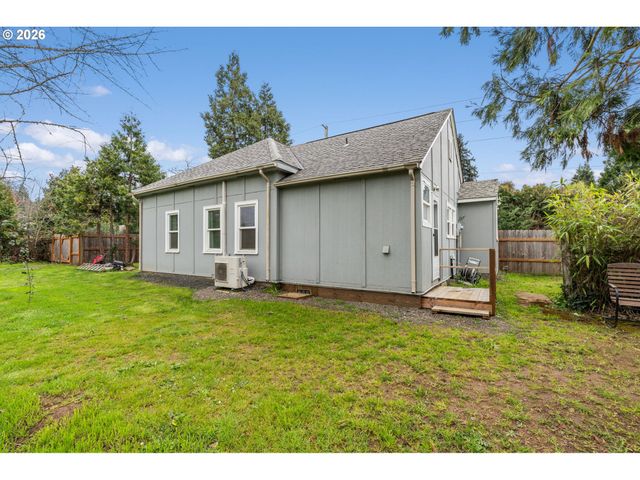 3315 W 18th Ave, Eugene, OR 97402