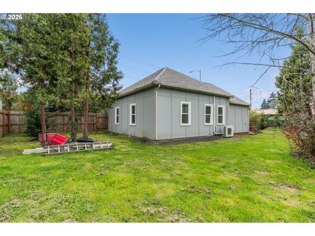 3315 W 18th Ave, Eugene, OR 97402
