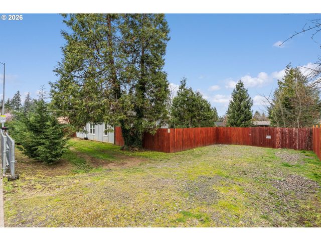 3315 W 18th Ave, Eugene, OR 97402