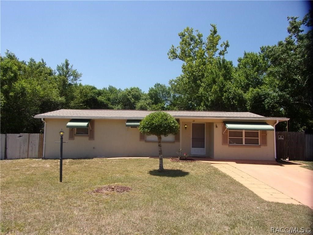 28 N Davis Street, Beverly Hills, FL 34465