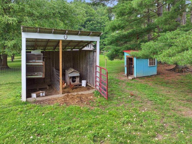 9056 Lentz Road, Frazeysburg, OH 43822