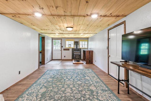 9056 Lentz Road, Frazeysburg, OH 43822