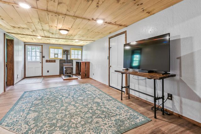 9056 Lentz Road, Frazeysburg, OH 43822