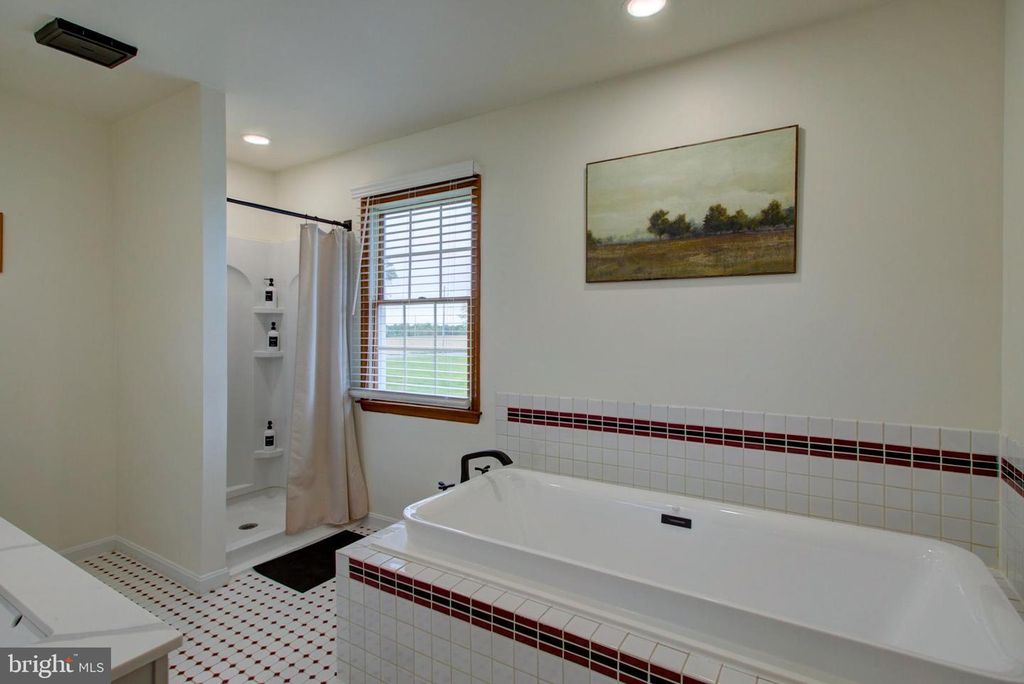 Image 27 of property listing at 69 STITES LN, North East, MD 21901