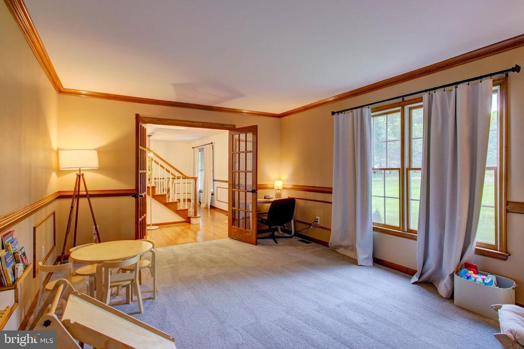 Image 34 of property listing at 69 STITES LN, North East, MD 21901