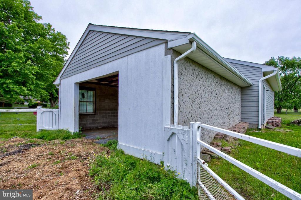 Image 66 of property listing at 69 STITES LN, North East, MD 21901