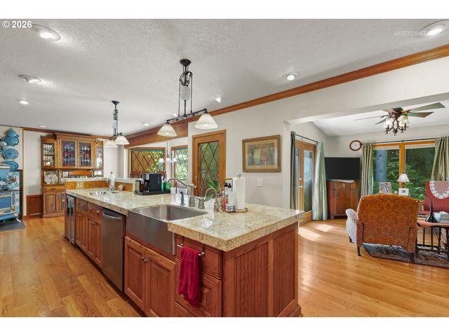 26789 Nw SAINT HELENS Rd, Scappoose, OR 97056