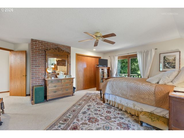 26789 Nw SAINT HELENS Rd, Scappoose, OR 97056