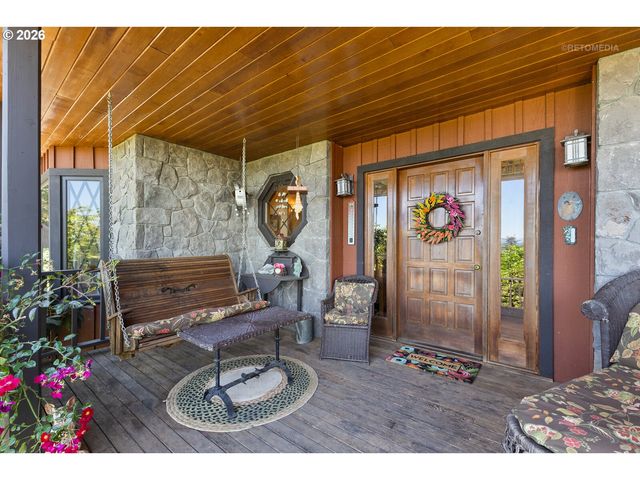 26789 Nw SAINT HELENS Rd, Scappoose, OR 97056