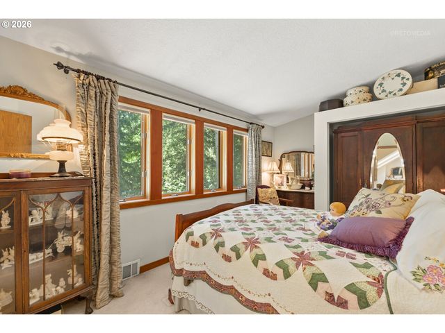 26789 Nw SAINT HELENS Rd, Scappoose, OR 97056