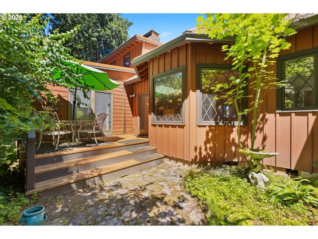 26789 Nw SAINT HELENS Rd, Scappoose, OR 97056