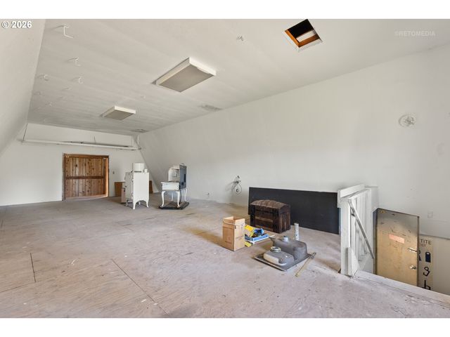 26789 Nw SAINT HELENS Rd, Scappoose, OR 97056