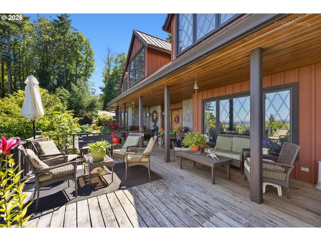 26789 Nw SAINT HELENS Rd, Scappoose, OR 97056