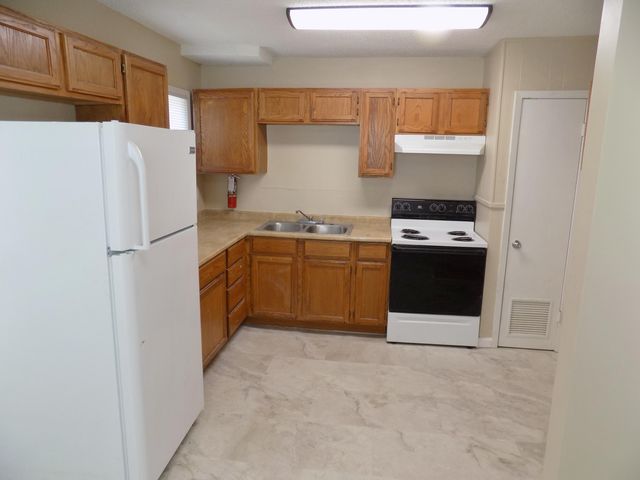 330 W Avenue C, San Angelo, TX 76903