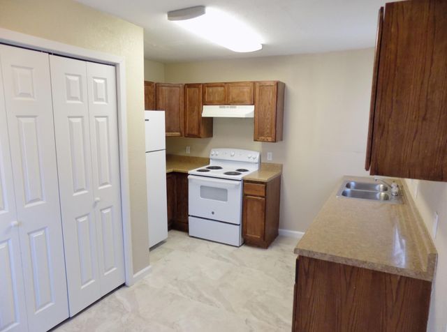 330 W Avenue C, San Angelo, TX 76903