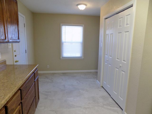 330 W Avenue C, San Angelo, TX 76903