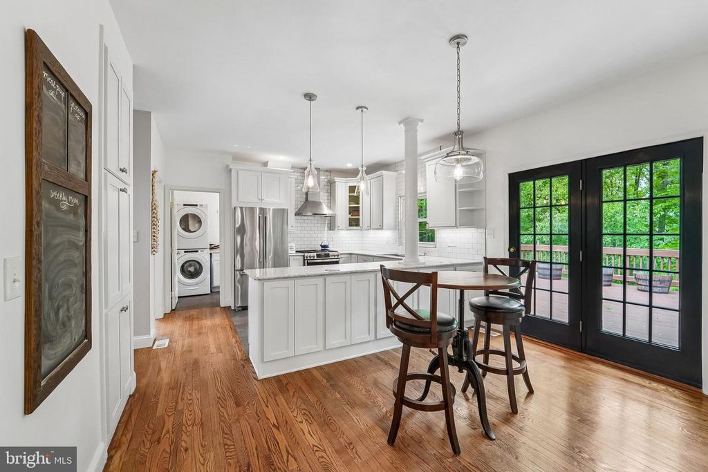 Image 13 of property listing at 18613 MEADOWLAND TER, Olney, MD 20832