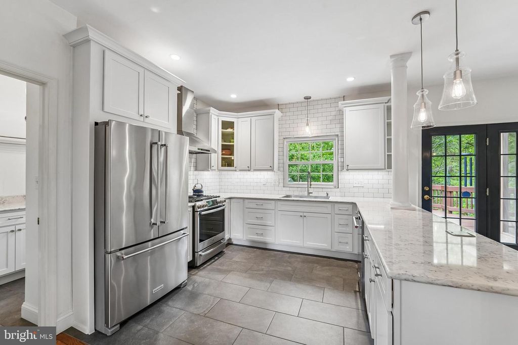 Image 15 of property listing at 18613 MEADOWLAND TER, Olney, MD 20832