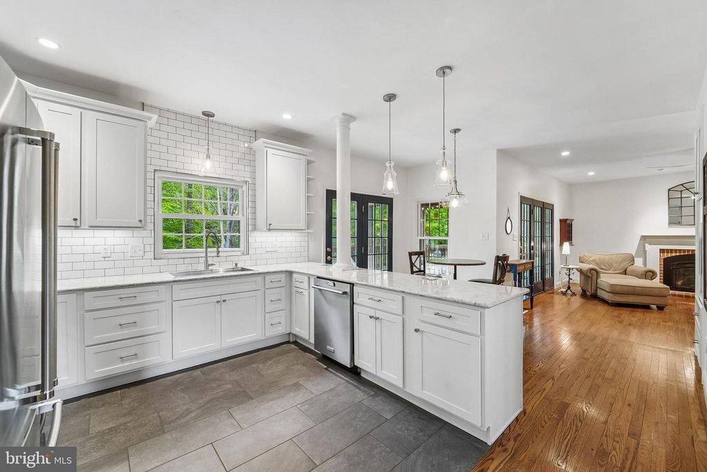Image 16 of property listing at 18613 MEADOWLAND TER, Olney, MD 20832