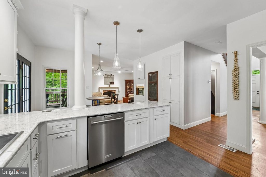 Image 17 of property listing at 18613 MEADOWLAND TER, Olney, MD 20832