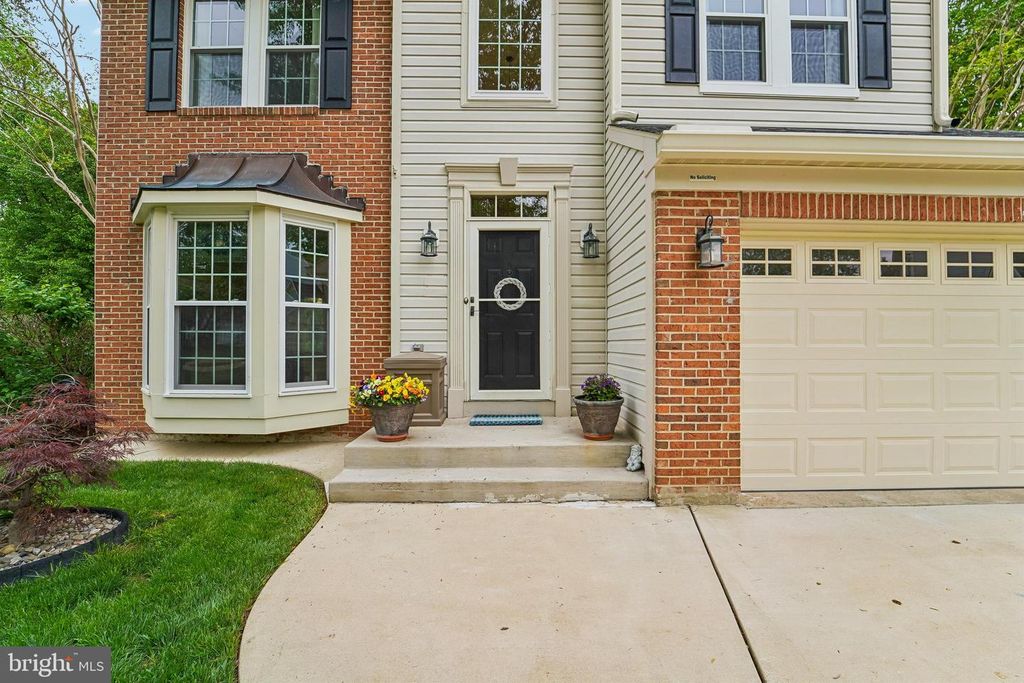 Image 6 of property listing at 18613 MEADOWLAND TER, Olney, MD 20832
