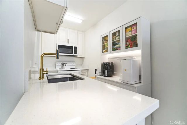 525 S Ardmore 338, Los Angeles, CA 90020