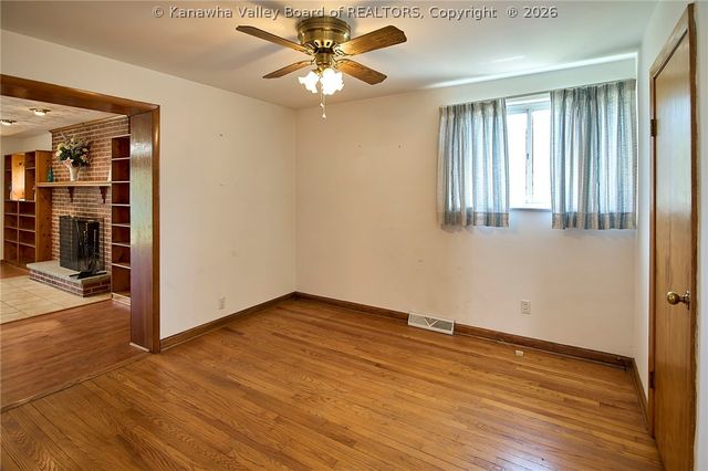 13708 Nancy Avenue, Chesapeake, WV 25315