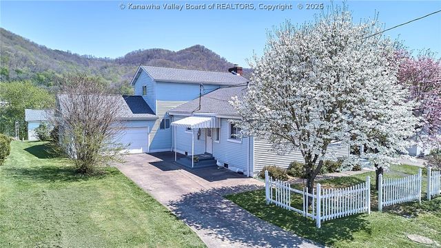 13708 Nancy Avenue, Chesapeake, WV 25315