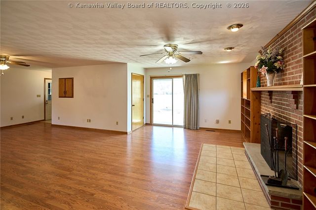 13708 Nancy Avenue, Chesapeake, WV 25315