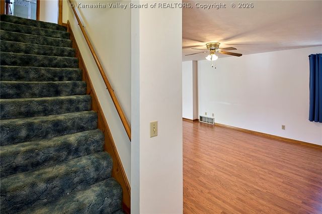 13708 Nancy Avenue, Chesapeake, WV 25315
